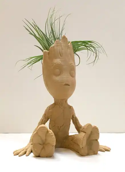 Marvel - Baby Groot Saksı